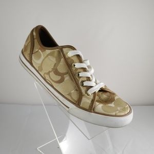 Coach Dee low top lace up sneakers size 8B